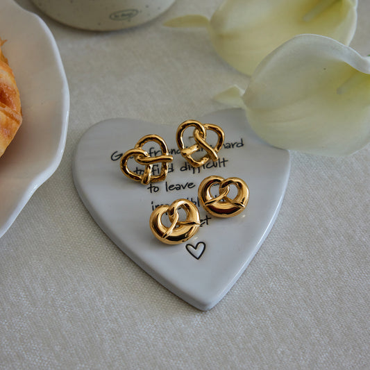 Pendientes minimalistas de titanio con forma de corazón, bañados en oro para mujer, aretes hipoalergénicos de acero inoxidable