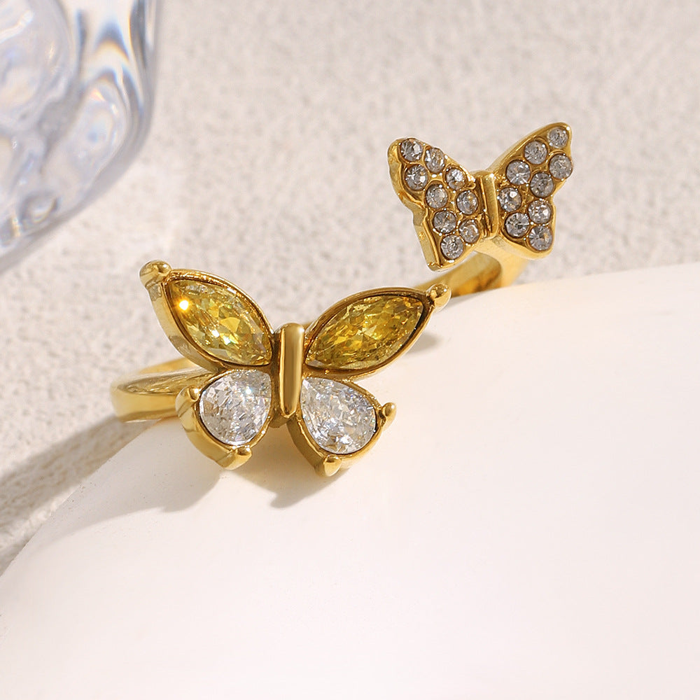 Fashionable OL Style Butterfly-Shaped Stainless Steel Ring with 18K Gold Plating and Simulated Pearl Accents