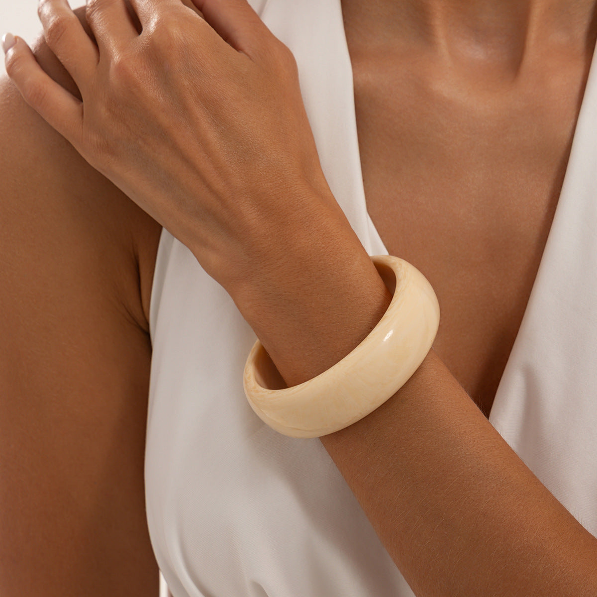 Sweet Gradient Geometric Round Resin Bangle Bracelet
