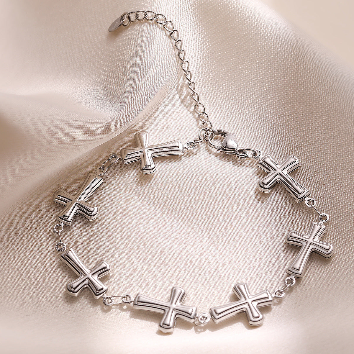 Fashion Cross Plated Stainless Steel Bracelet for Women