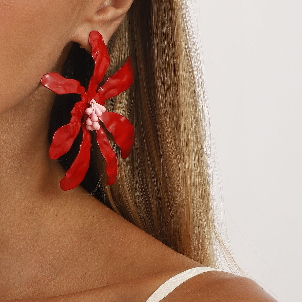 Minimalist Floral Alloy Earrings with Enamel Finish for Women Summer Vacation Style