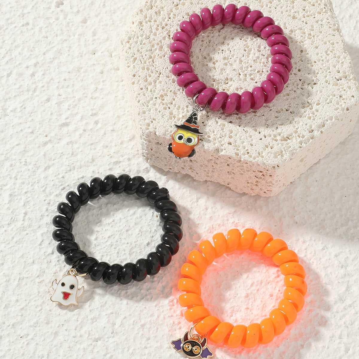 Pendientes de Araña y Calavera con Temática de Halloween y Motivo de Calabaza en Aleación con Acabado Chapado en Oro para Uso Unisex
