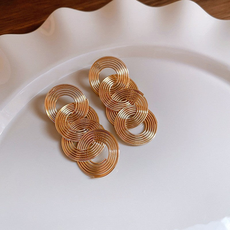 Pendientes Chic de Borla Floral para Mujer con Postes de Plata de Ley 925 y Base de Cobre Bañado