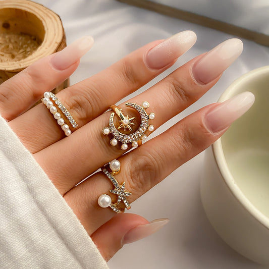 Set di anelli asimmetrici "Sweet-Edgy" con stella geometrica, luna e croce, con strass pavé in lega per donna