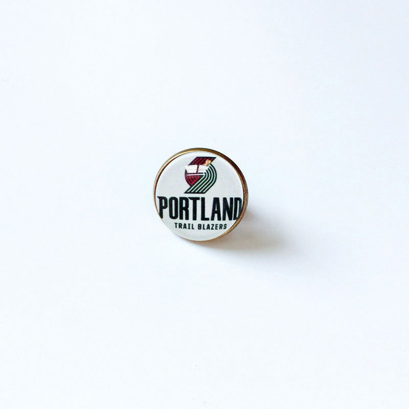 Pin de solapa metálico de equipos de baloncesto retro de la NBA - Insignia con gema vintage - Broche de Kobe Curry - Regalo para fans - Unisex