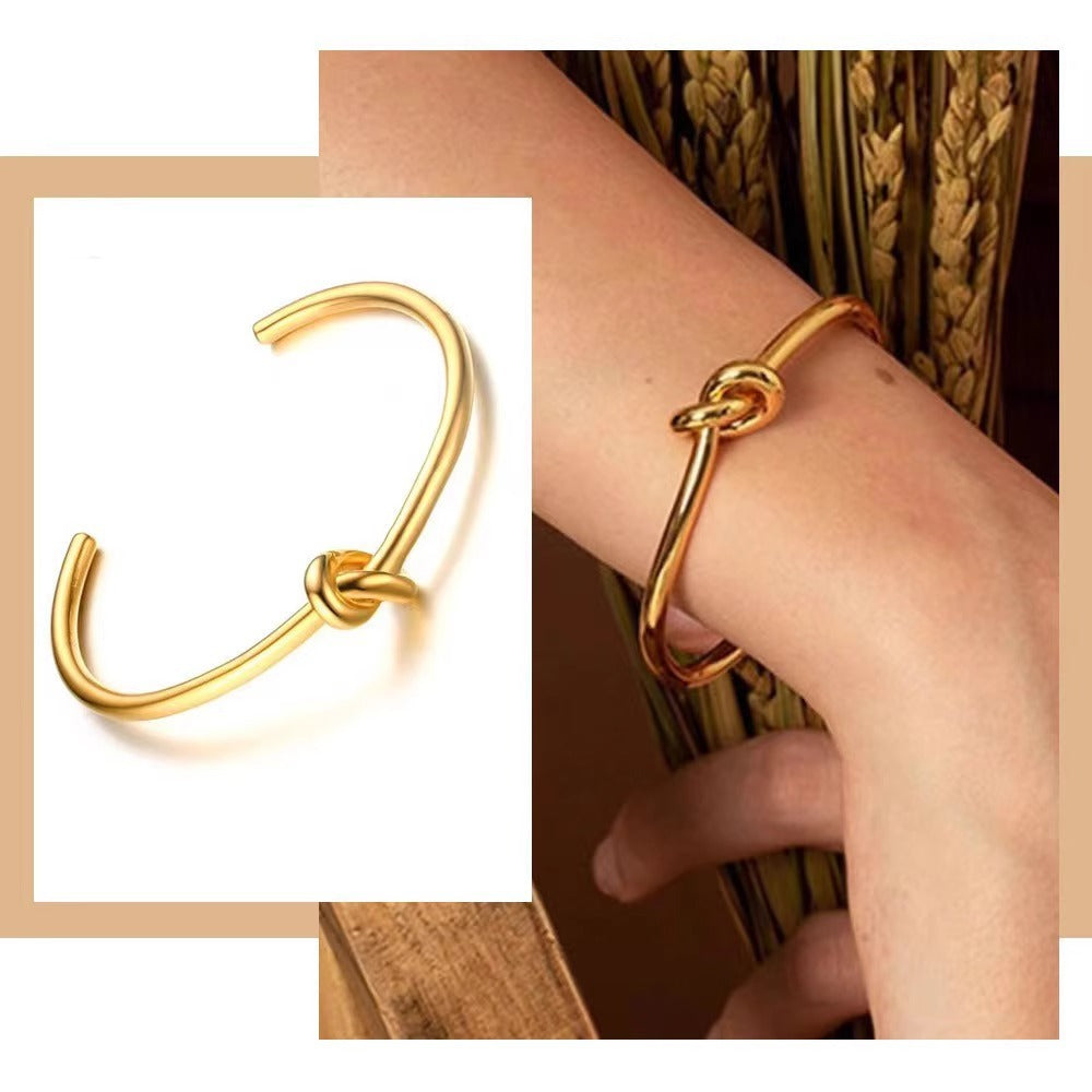 Minimalist Oval Titanium Steel Bracelet with 18K Gold Plating Luxury Fashion Unisex Hand Jewelry
