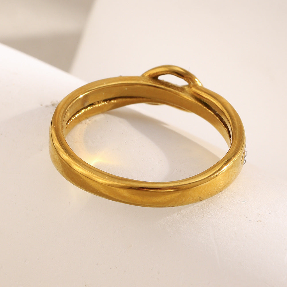 Anello da Donna Minimalista Geometrico Sottile Placcato Oro 18K in Acciaio Inossidabile a Forma di Cuore