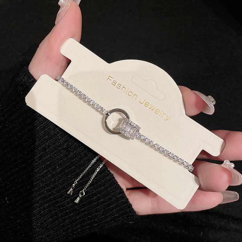 Luxury Elegant Geometric Round Cubic Zirconia Inlaid Brass Bracelet for Women