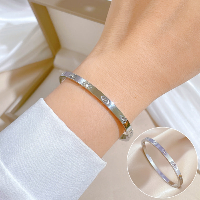 Minimalist Luxury Titanium Steel Bracelet with Mother-of-Pearl Smile Charm
