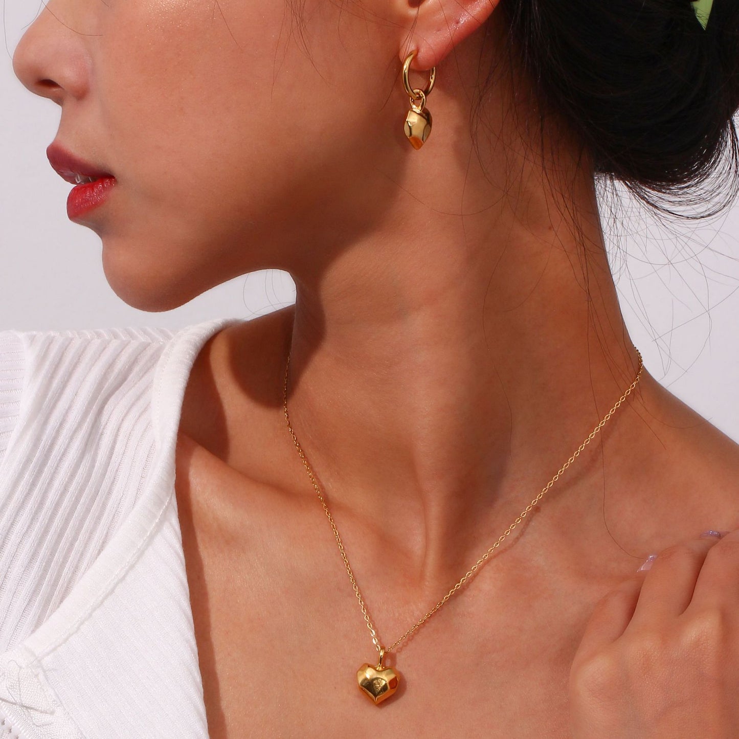 Collana con Pendente a Cuore Minimalista di Lusso in Acciaio Inossidabile con Finitura Placcata da Donna