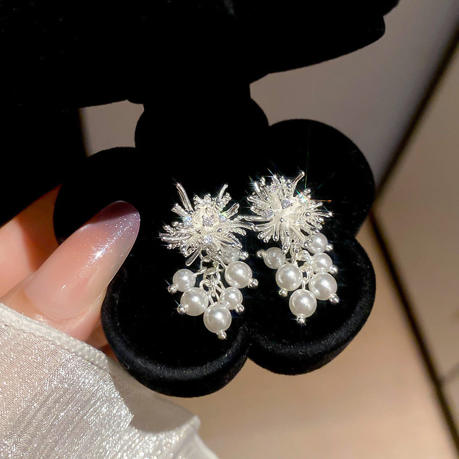 Pendientes de perlas geométricos para mujer con detalles de circonitas, postes de acero galvanizado, estilo retro lujoso y elegante para otoño e invierno