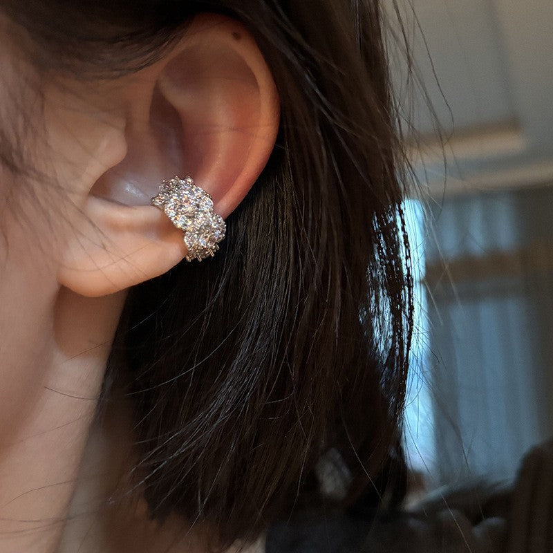 Sparkling Zircon Butterfly Ear Cuffs for Women Minimalist Elegant Ear Bone Clips with Simulated Pearl Accents