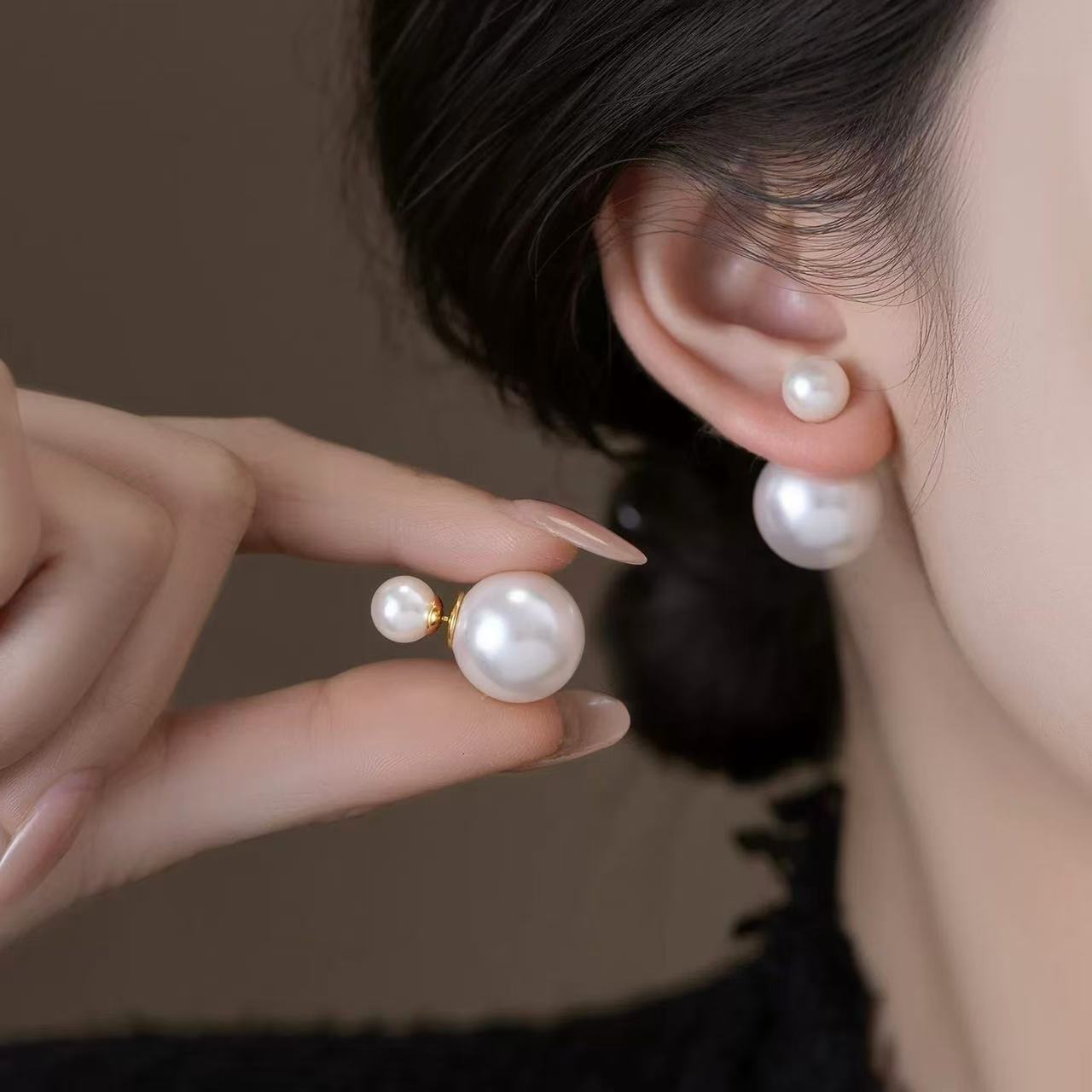 Orecchini a perno con perle stile vintage francese elegante con perni in acciaio placcato per donna, uso quotidiano, design rotondo geometrico minimalista, look di lusso