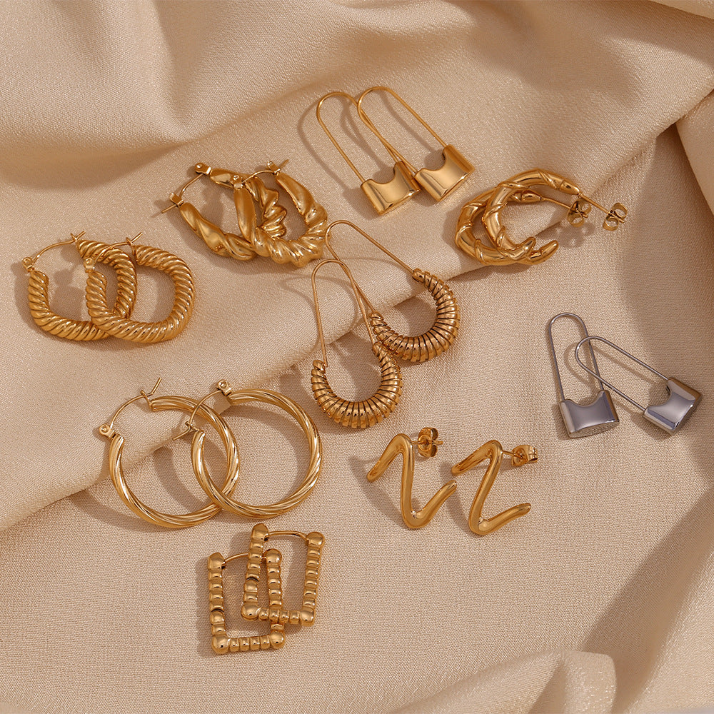 Orecchini da donna in acciaio inossidabile geometrici minimalisti con placcatura in oro 18 carati e finitura smaltata