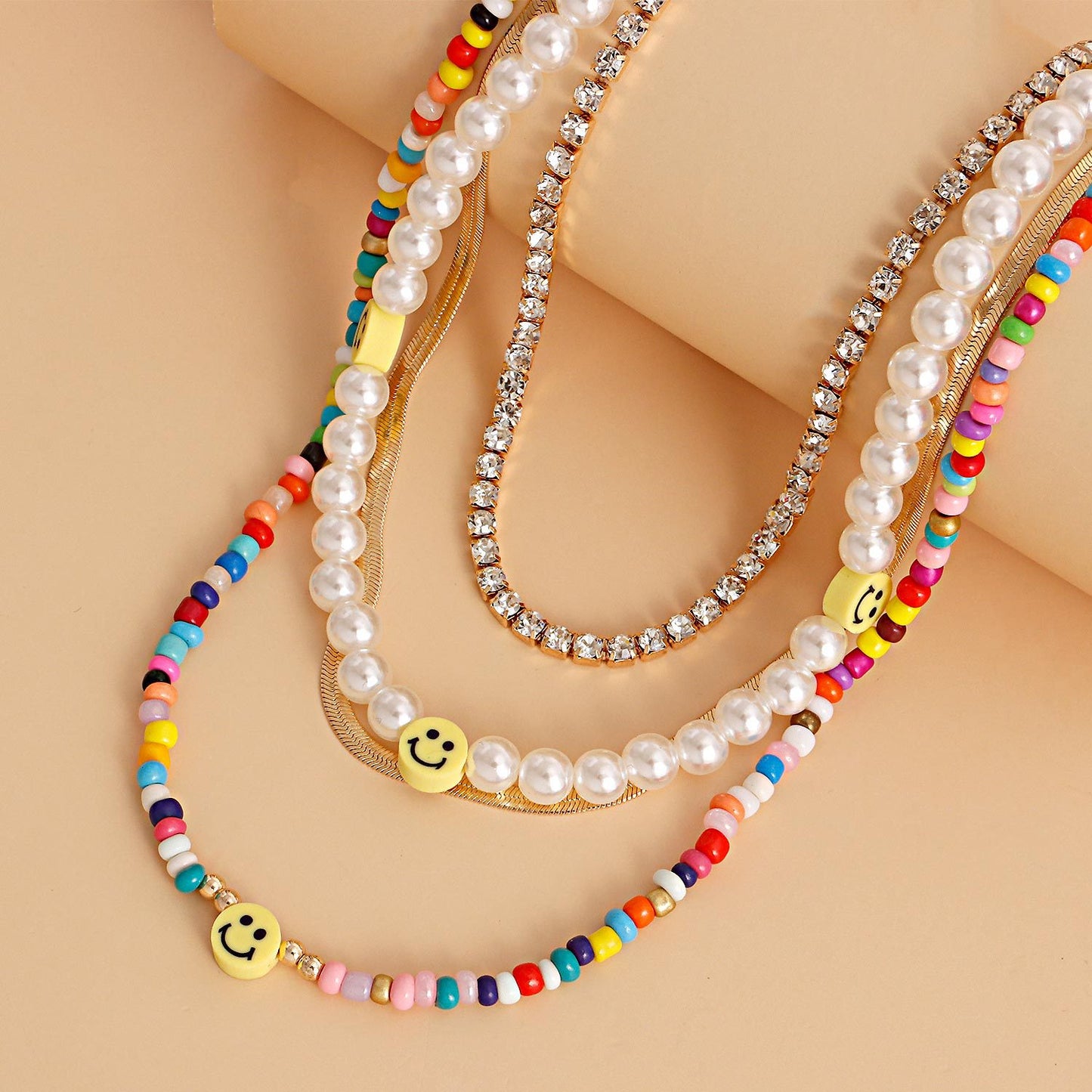 Minimalist Cold-Tone Baroque Pearl Smile Pendant Necklace for Women Alloy Chain with Rhinestone Inlay and Plated Finish