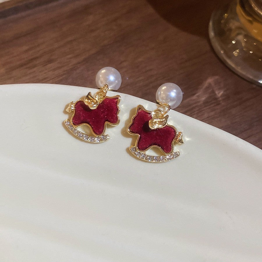 Pendientes de tuerca flocados con forma de caballo estilo lujo con perlas en plata de ley 925 bañada en oro de 18 quilates para mujer