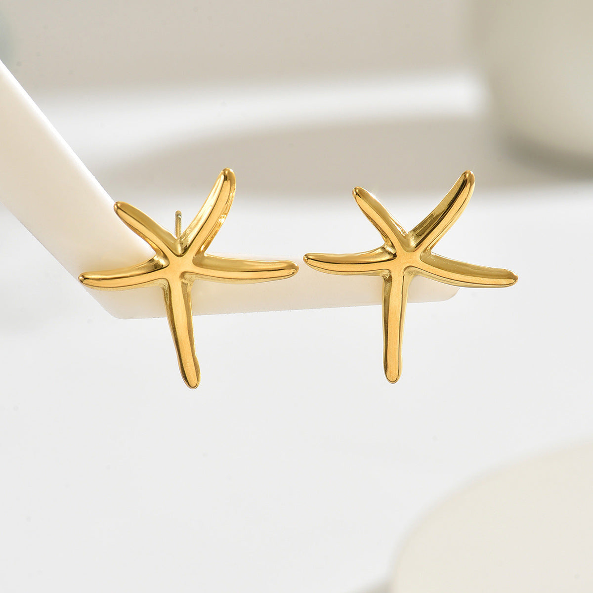 Pendientes de aleación de zinc galvanizados con forma de estrella geométrica para mujer, estilo minimalista inspirado en el océano