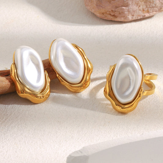 Orecchini da donna in Acciaio Inossidabile con placcatura in Oro 18K, stile Barocco, e perle simulate