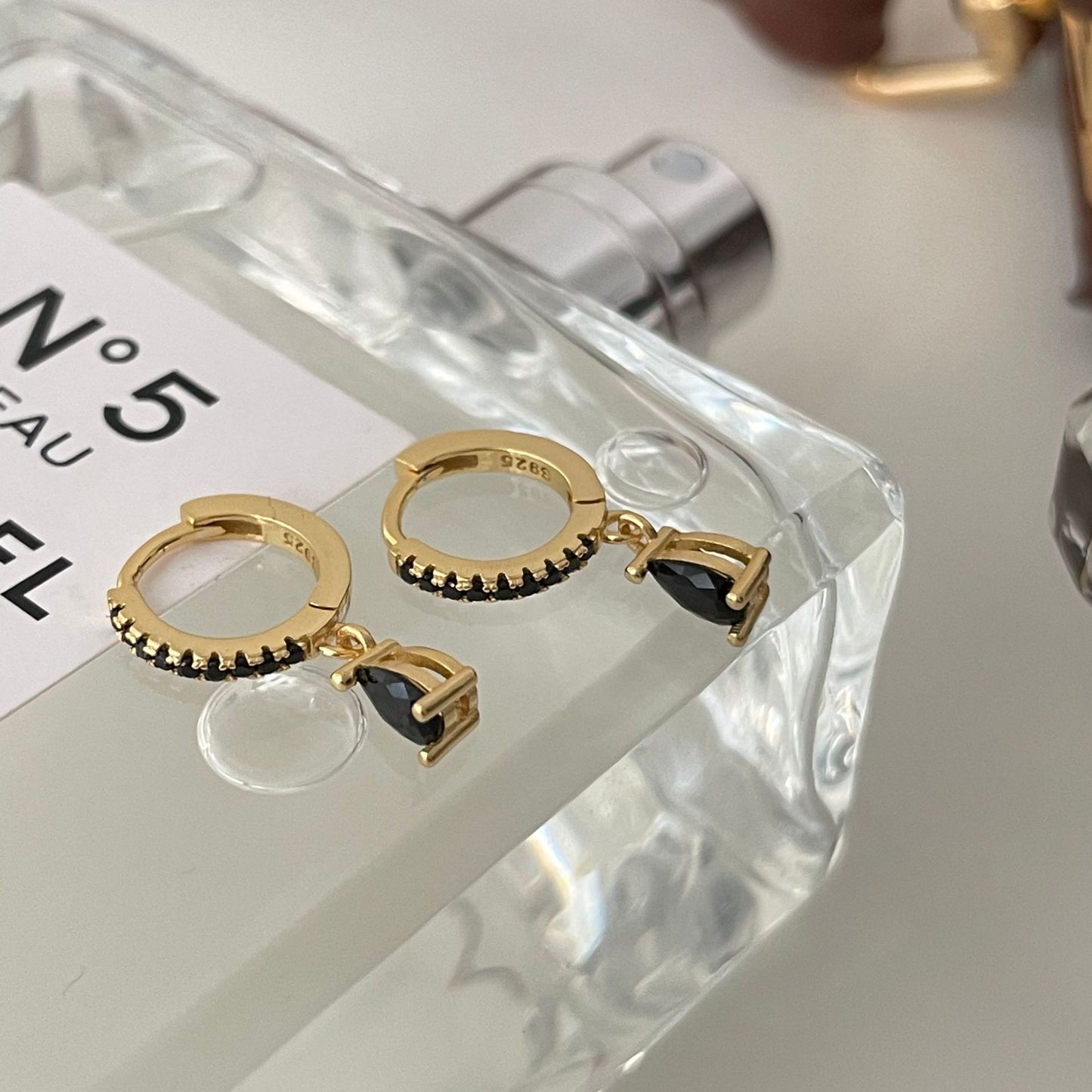 Minimalist Sweet 925 Sterling Silver Geometric Black Cubic Zirconia Plated Hoop Earrings for Women