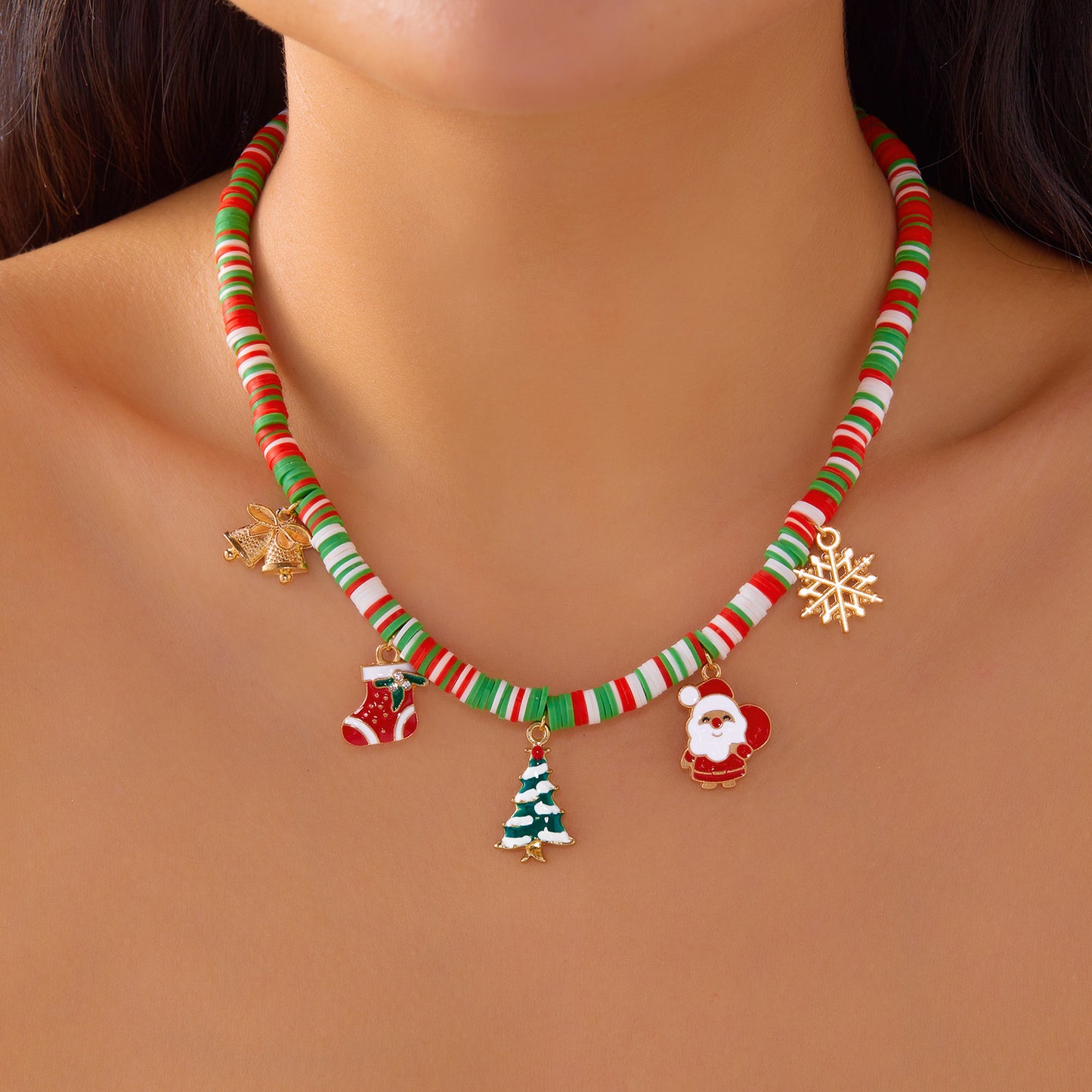 Collana pendente alla moda Babbo Natale e pupazzo di neve per donne con struttura in lega di zinco e finitura placcata