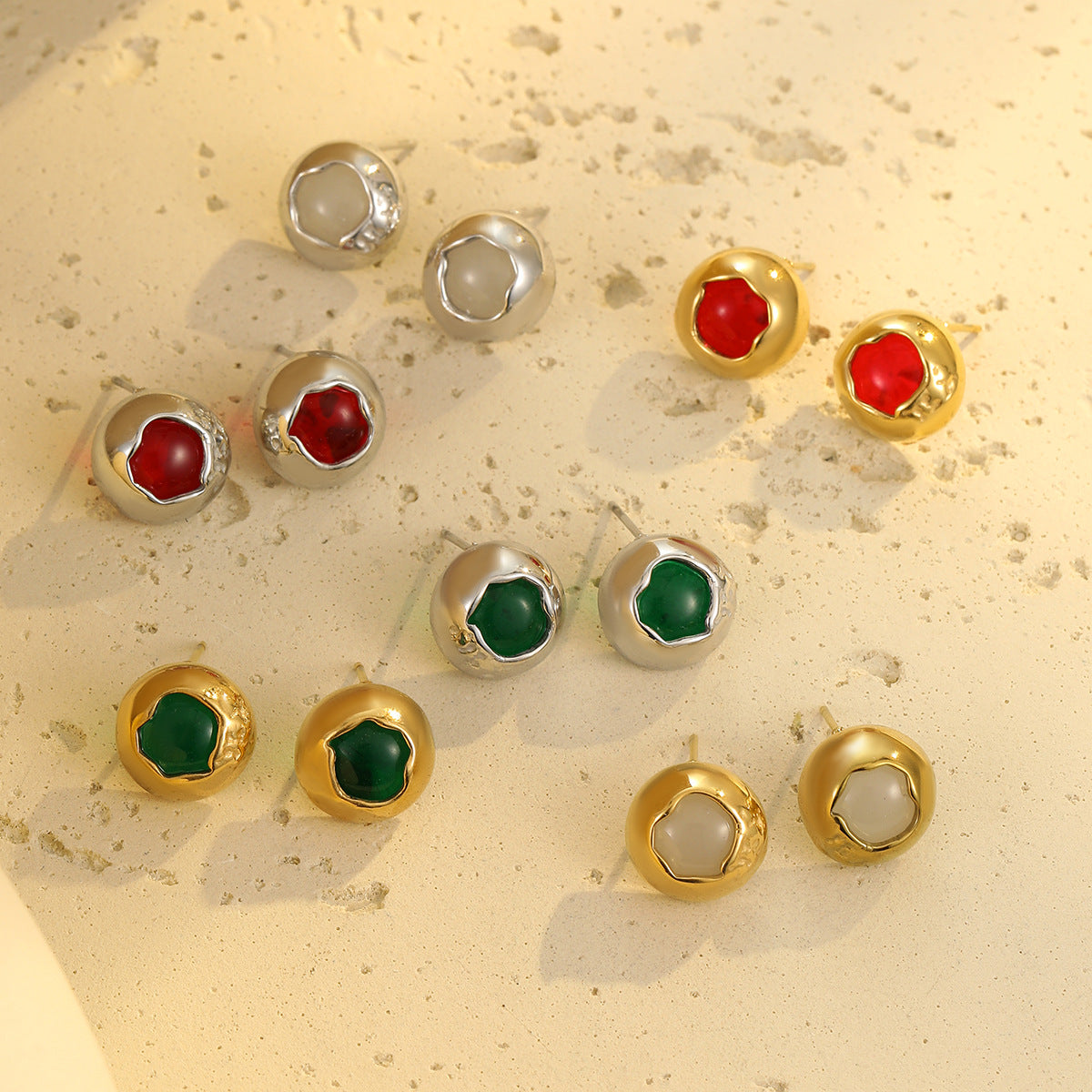 Orecchini rotondi minimalisti in acciaio inossidabile placcati oro 18K in stile vintage da donna