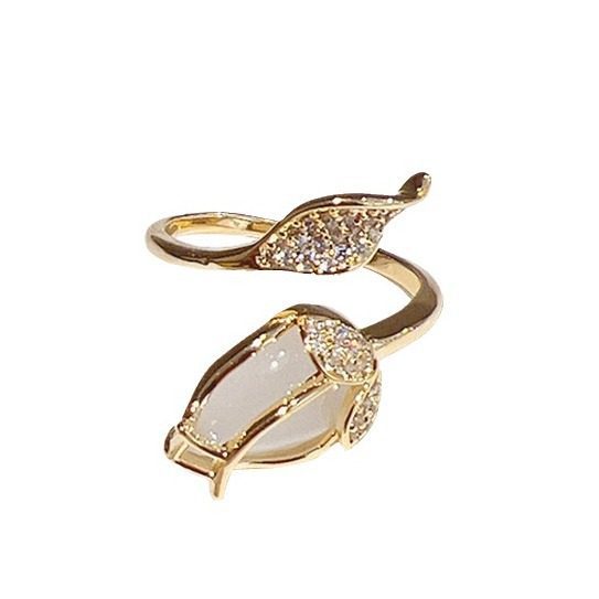 Anello Elegante in Rame a Forma di Fiore con Finitura Placcata per Donne, Anello a Fascia Aperta Regolabile con Design a Bocciolo Attorcigliato, Accessorio Delicato e Alla Moda per l'Uso Quotidiano