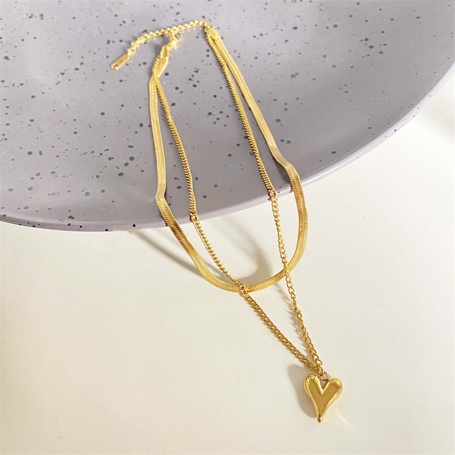 Minimalist Heart-Shaped Titanium Steel Plated Necklace with Delicate Clavicle Chain for Men