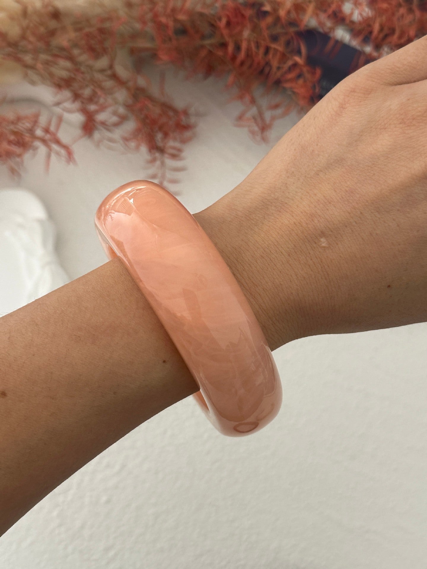 Bracciale in acrilico lucidato geometrico a gradiente colorato