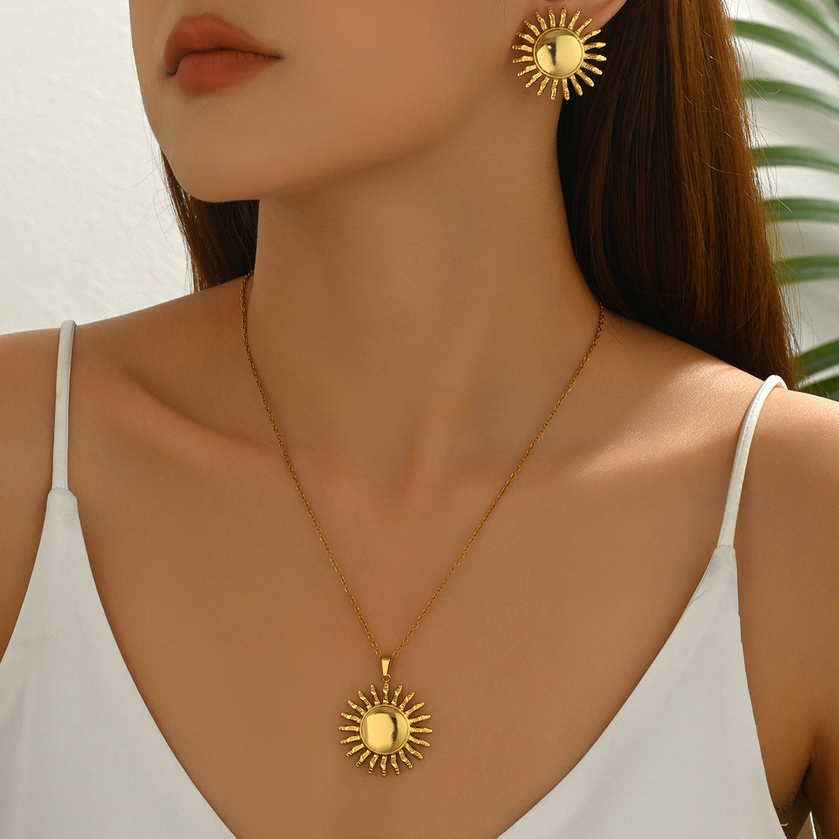 Conjunto de collar con colgante de girasol floral y pendientes para mujer, joyería de moda chapada en metal de aleación