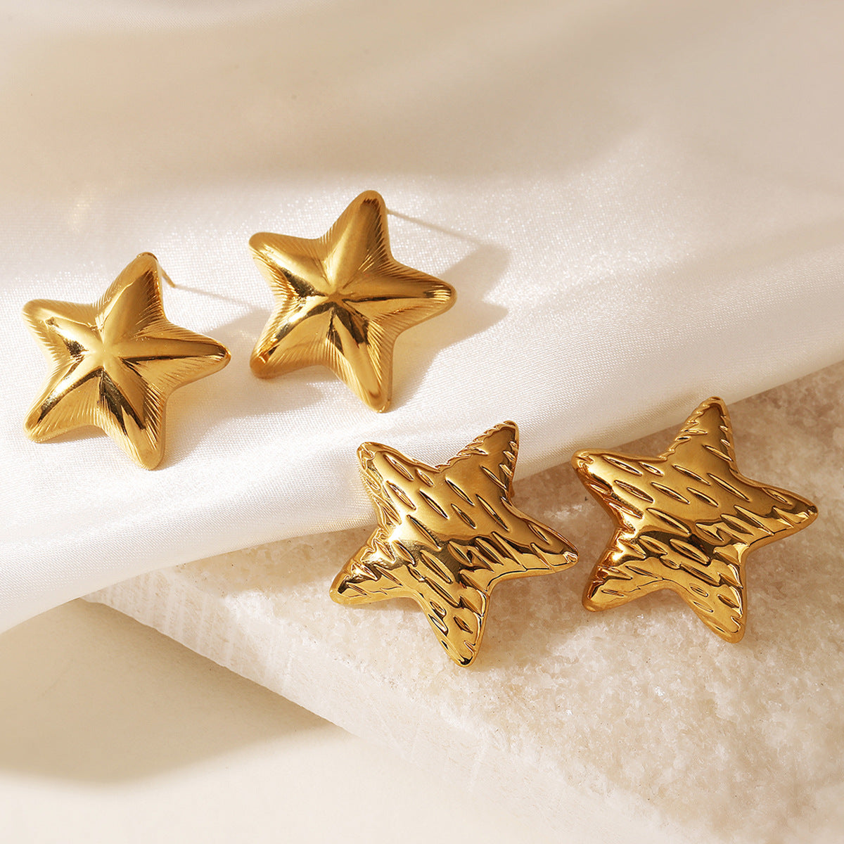 Orecchini a perno a stella geometrici minimalisti in acciaio inossidabile con placcatura in oro 18 carati da donna