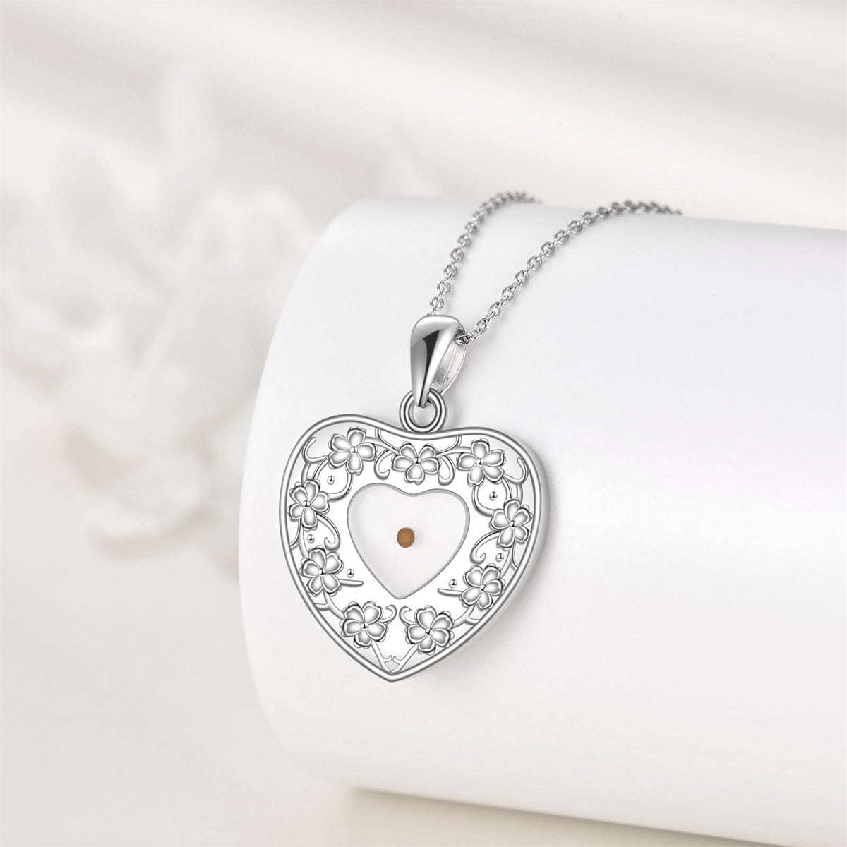 Minimalist Heart-Shaped Stainless Steel Pendant Necklace with Floral Engraving and Polished Finish