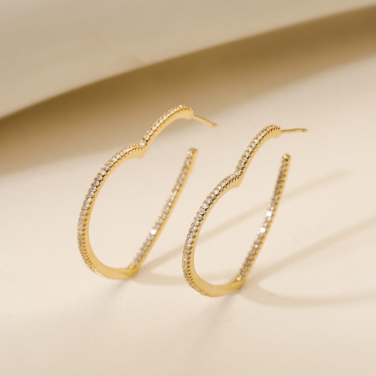 Vintage Elegant 18K Gold Plated Brass Heart Geometric Hoop Earrings with Cubic Zirconia for Women