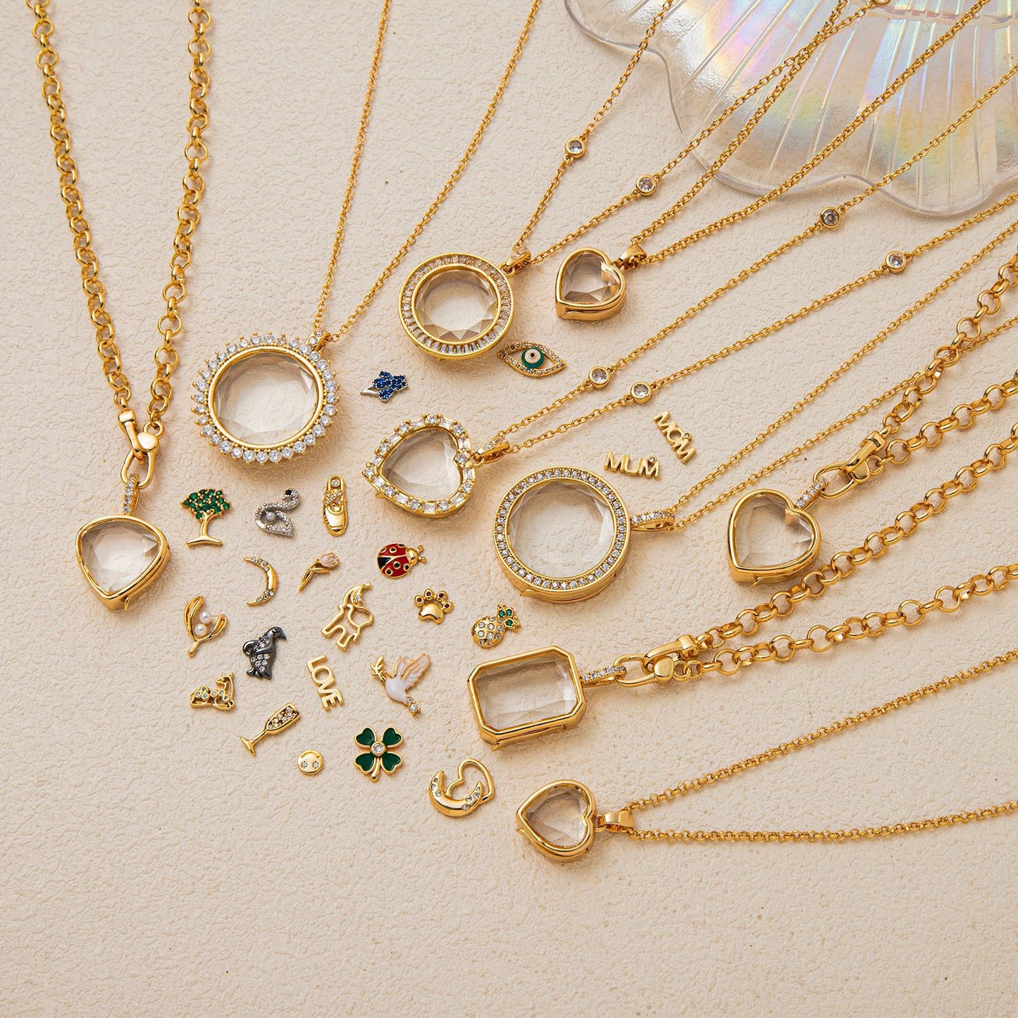Ciondolo a Medaglione Tondo Geometrico Vintage Placcato Oro 18K in Ottone e Acciaio al Titanio Charm Bar
