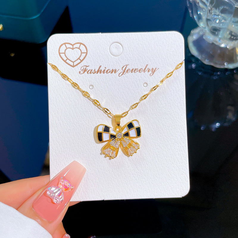 Elegante Collar de Acero de Titanio en Forma de Mariposa para Mujer con Incrustaciones de Diamantes de Imitación y Acabado de Esmalte, Delicada Cadena a la Clavícula