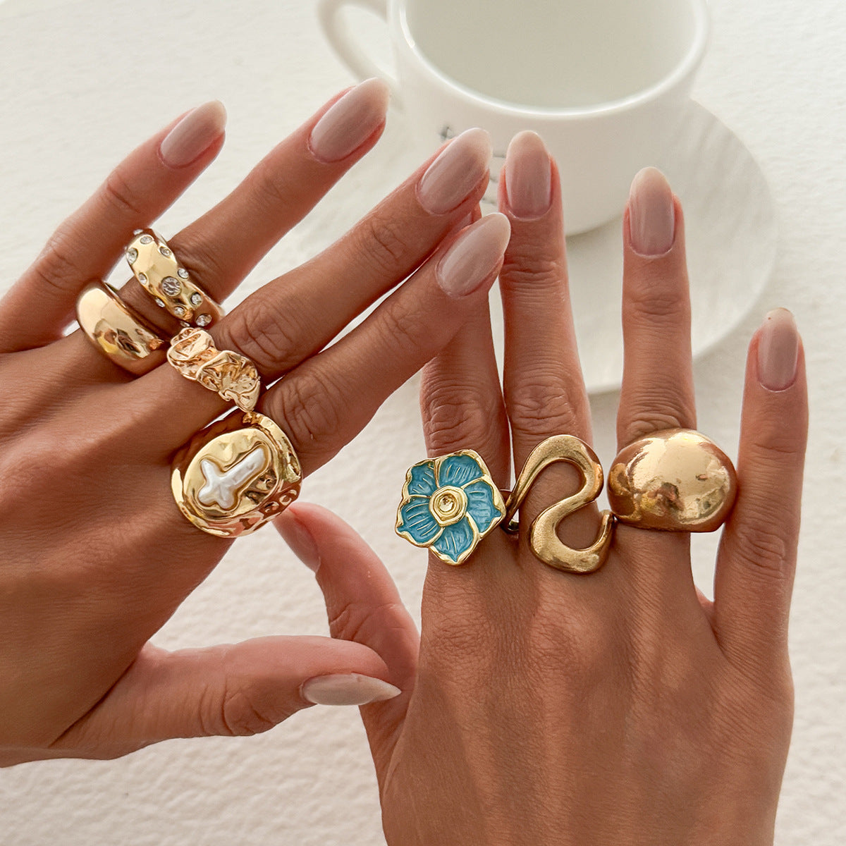 Exaggerated Floral Rhinestone Drip Oil Plated Zinc Alloy Ring for Women