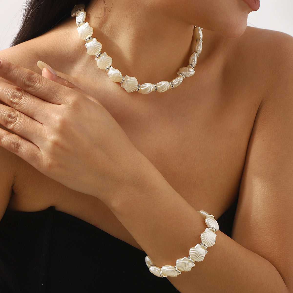 Elegante conjunto de joyas de perlas de estilo vintage francés con motivo de concha en aleación y resina con acabado chapado para mujer