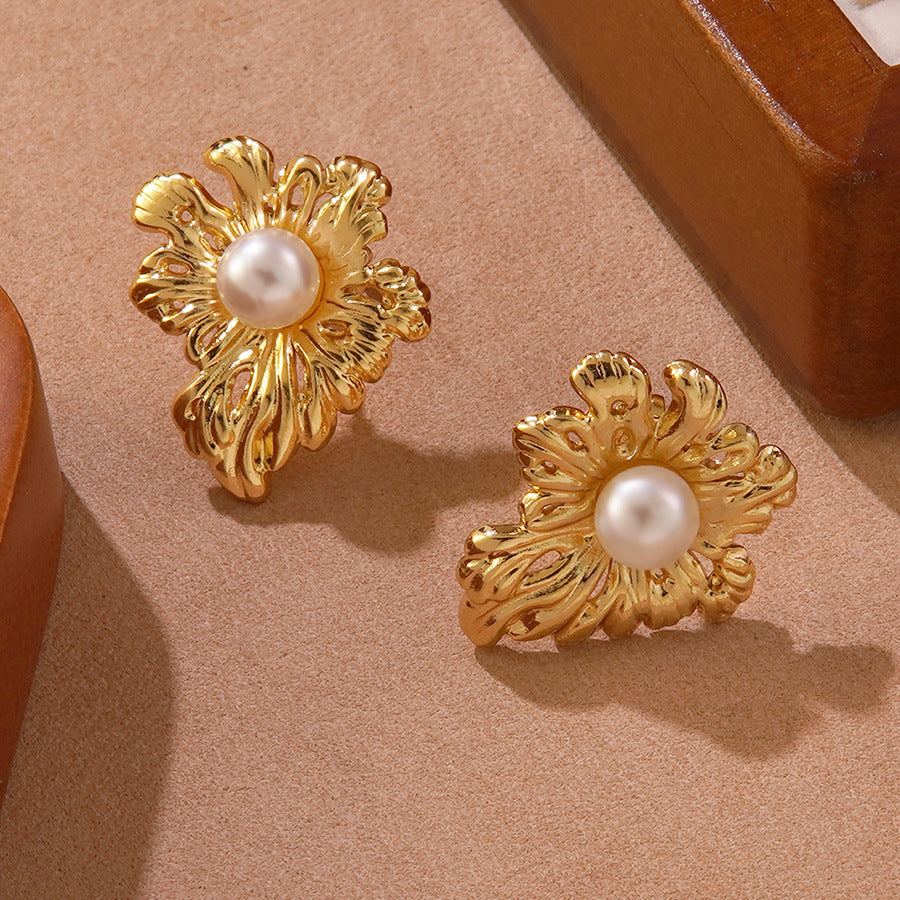 Elegant Floral Pearl Stud Earrings Stainless Steel Flower Design for Women