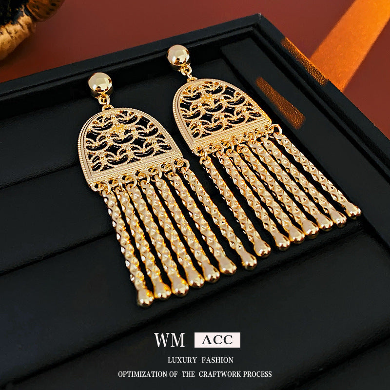 Pendientes colgantes de metal con acabado chapado, diseño floral geométrico de corazón, estilo vintage chic para mujer