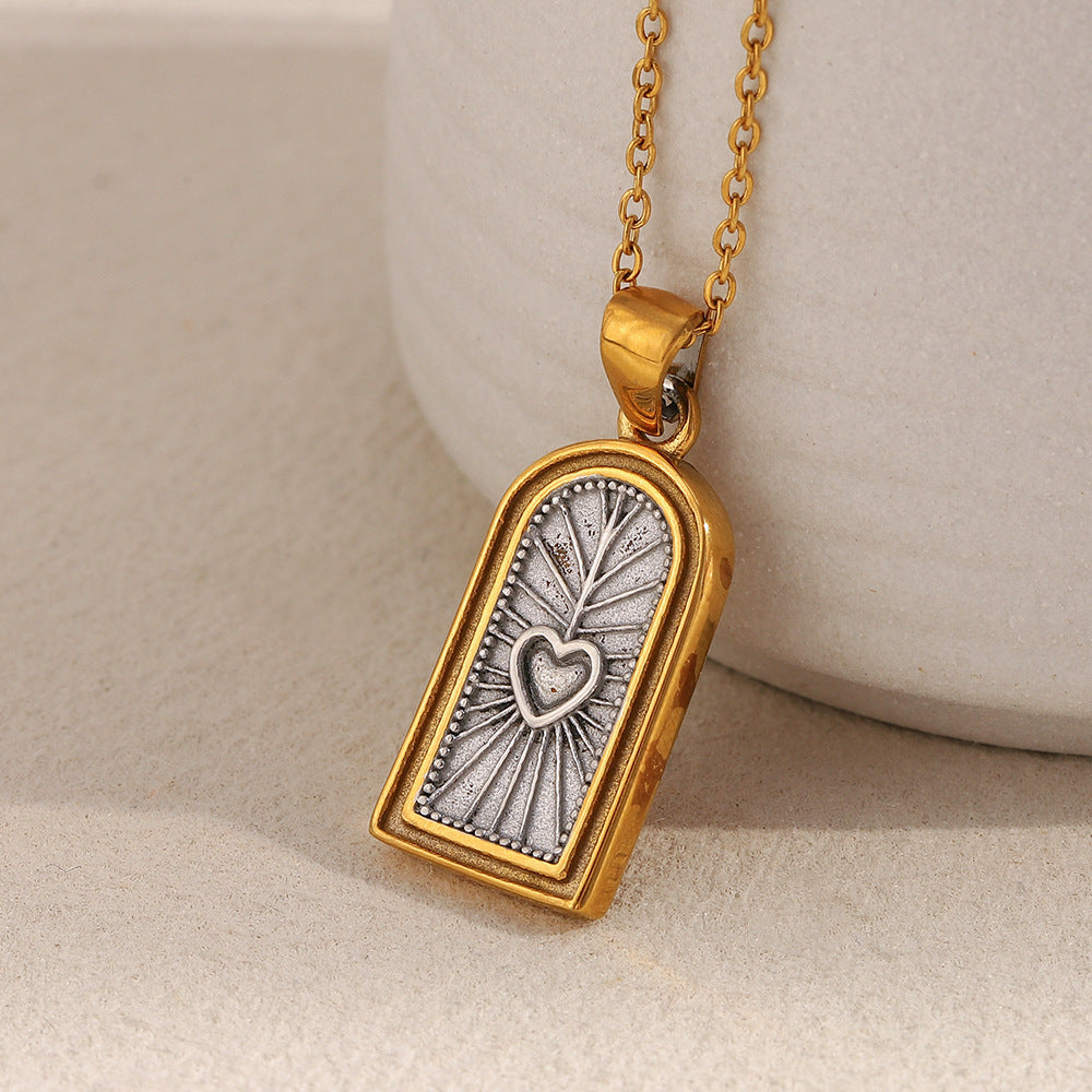 Collar Colgante Geométrico Minimalista de Acero Inoxidable con Baño de Oro de 18K, Diseño de Corazón, Luna y Tarot para Mujer