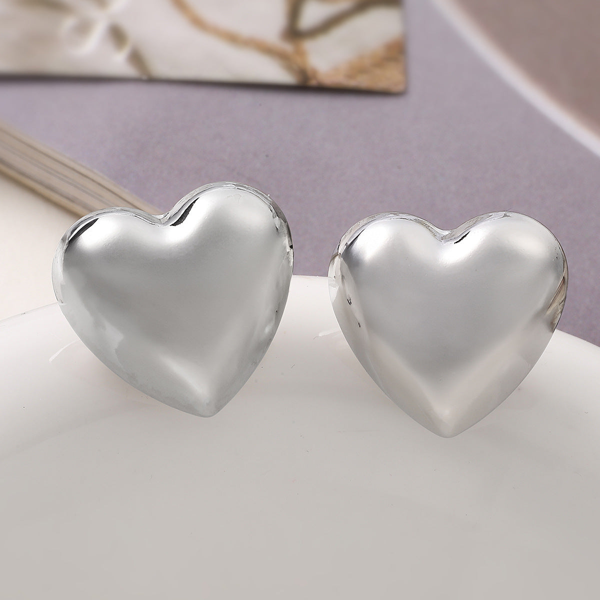 Minimalist Elegant 18K Gold Plated Brass Geometric Heart Stud Earrings for Women