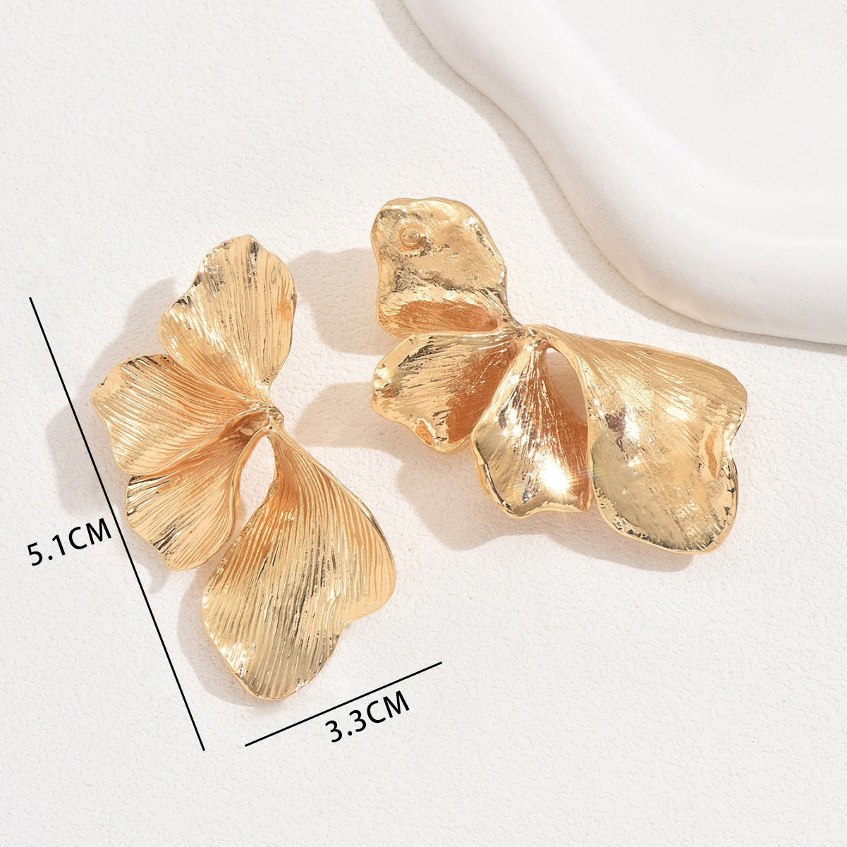 Minimalist Floral Leaf Earrings for Women in Zinc Alloy with Electroplated Finish and Stainless Steel Posts