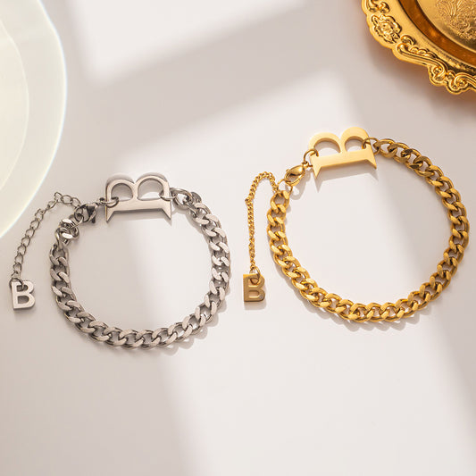 Collana con Lettera B in Stile Cartone Animato in Acciaio al Titanio Placcato Oro per Donna, Girocollo a Catena Spessa