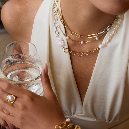 Elegant 18K Gold Plated Geometric Stainless Steel Necklace with Titanium Steel Pendant and Pearl for Women