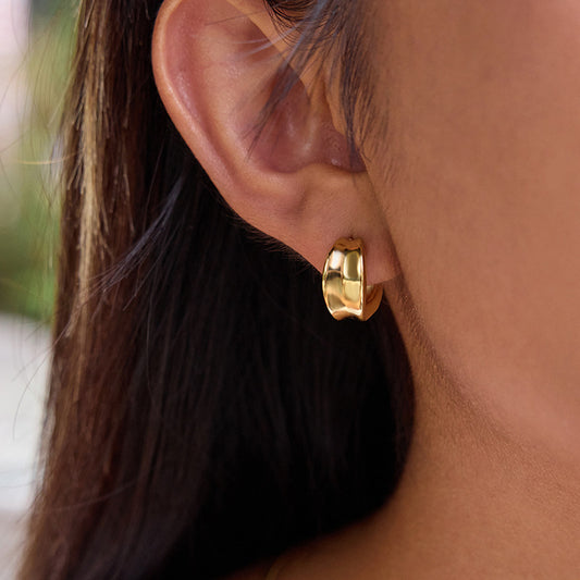 Pendientes de Acero Inoxidable Geométricos Chapados en Oro para Mujer con un Atractivo Minimalista de Lujo