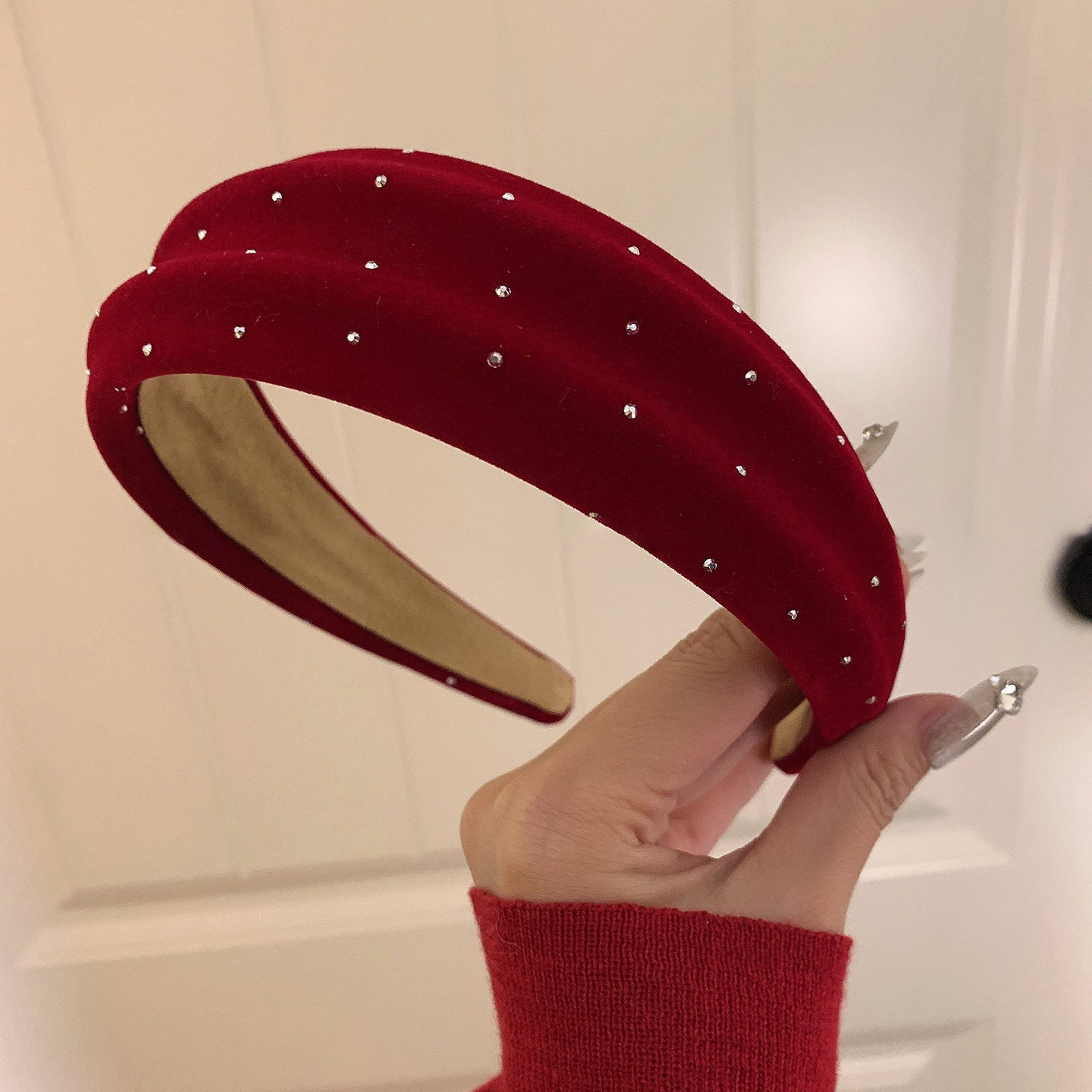 Vintage Elegant Velvet Hairband with Rhinestone Accents for Women, Oval Geometric Design, Lightweight Luxury Hair Accessory