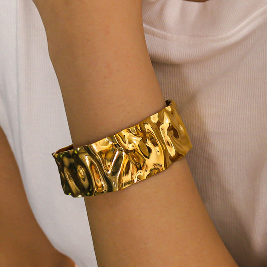 Bracciale geometrico Ins Style testurizzato in acciaio inossidabile con placcatura in oro 18 carati da donna
