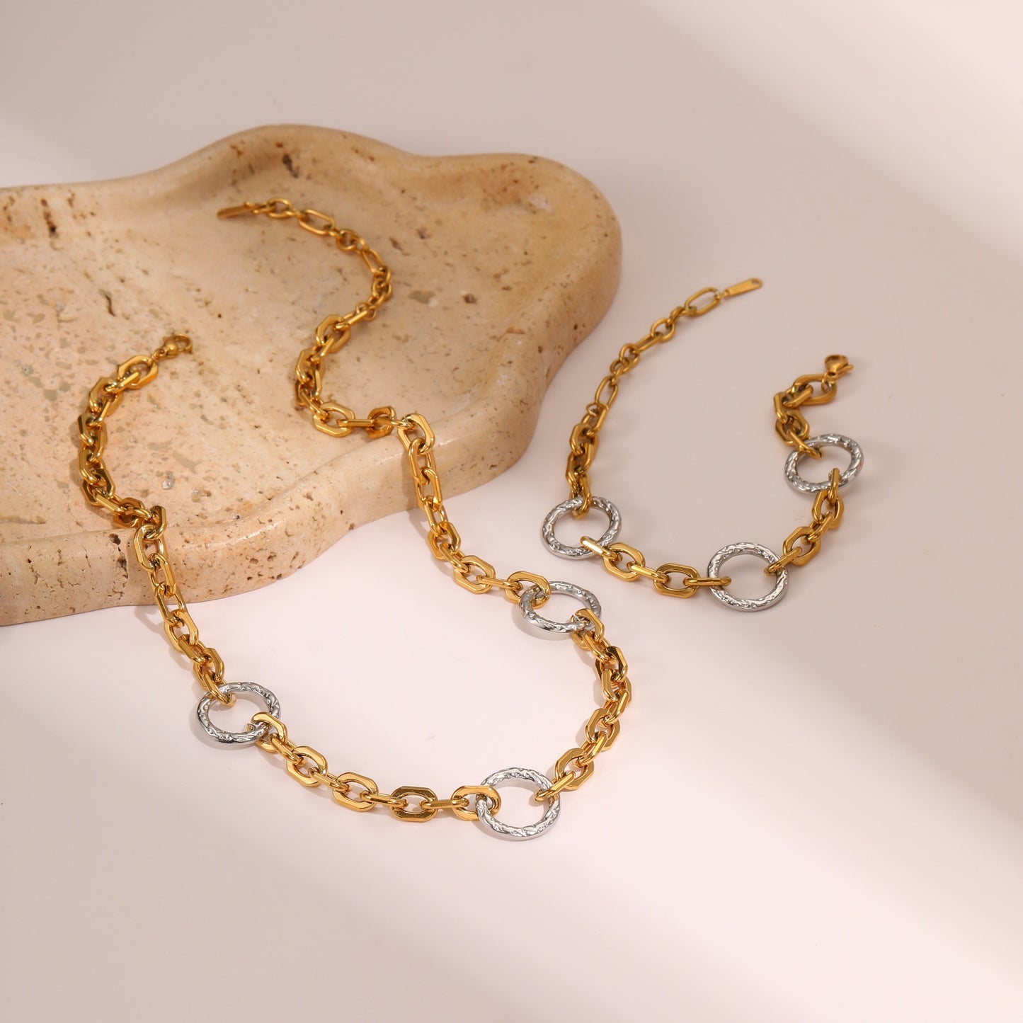 Fashionable Geometric Stainless Steel Necklace with Gold and Silver Plating for Women, Hypoallergenic Titanium Steel Jewelry