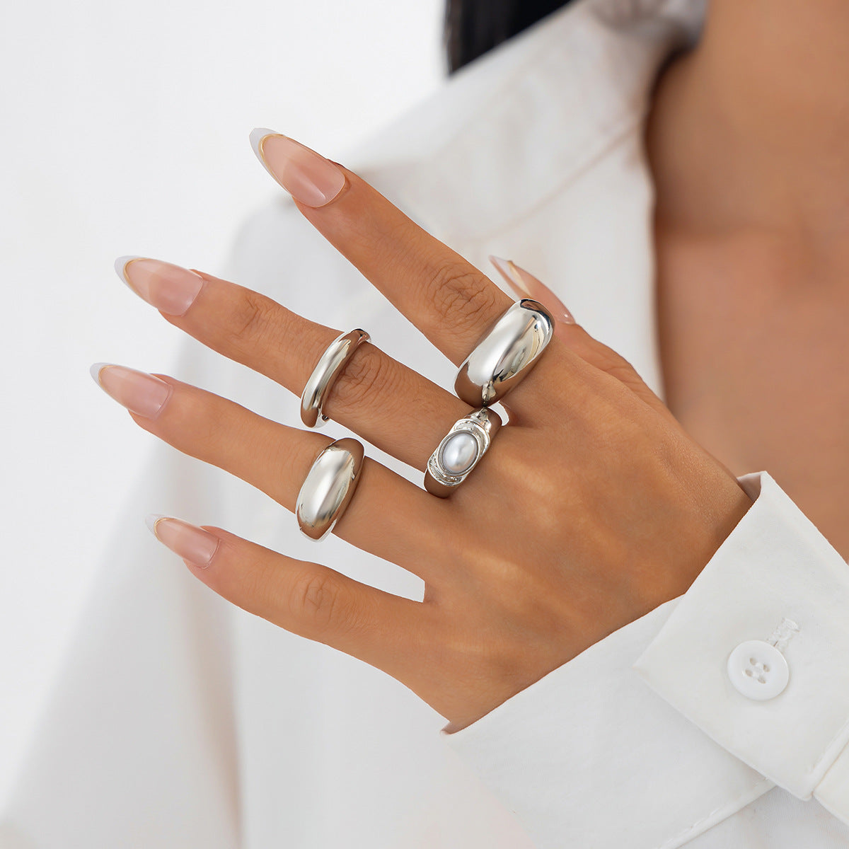 Minimalist Geometric Zinc Alloy Plated Ring with Pearl Inlay for Women