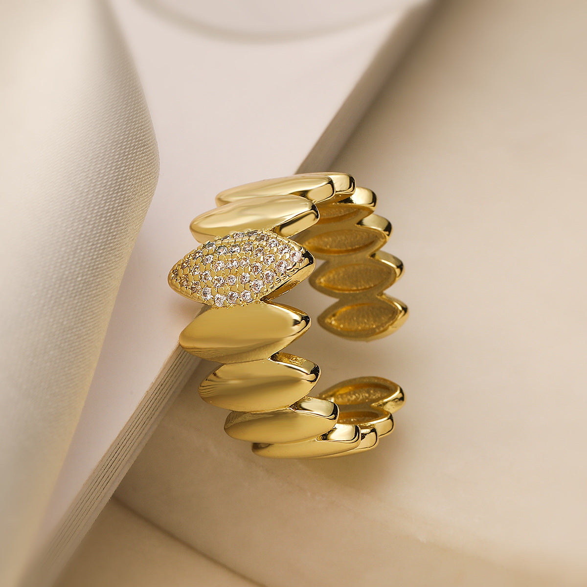 Minimalist Luxe Geometric Ring for Women Made of Copper with 18K Gold Plating and Micro-Pavé Zirconia