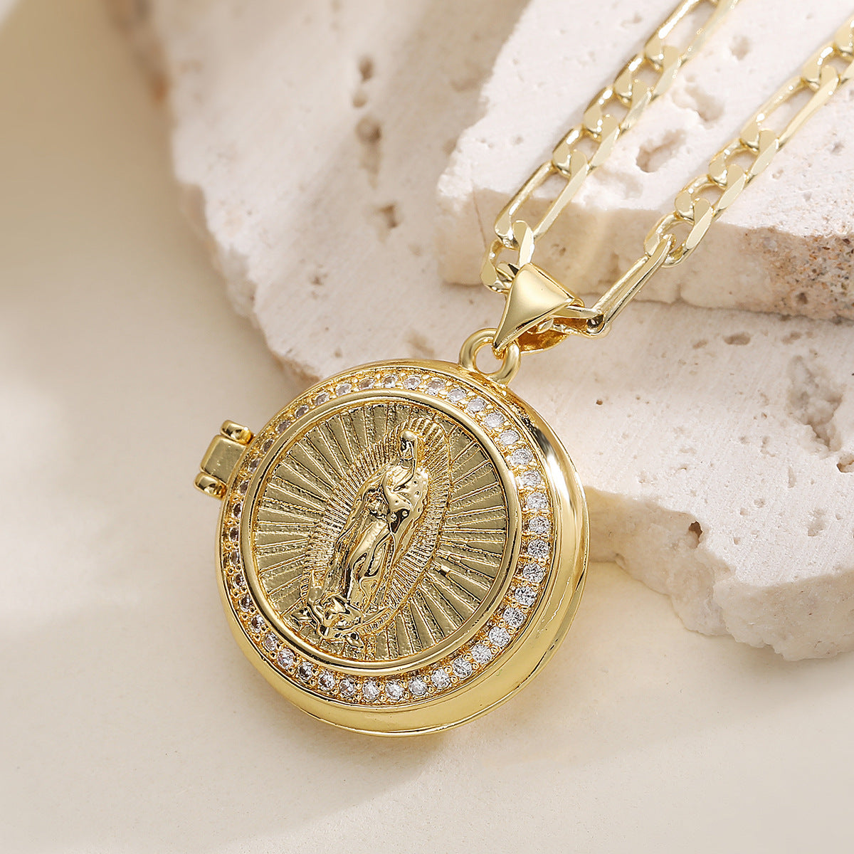 Minimalist Luxury 18K Gold Plated Brass Geometric Cubic Zirconia Virgin Mary Photo Locket Pendant Necklace